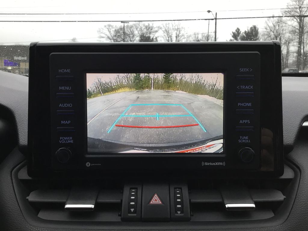 Thumbnail: 2020 Toyota RAV4 - 24