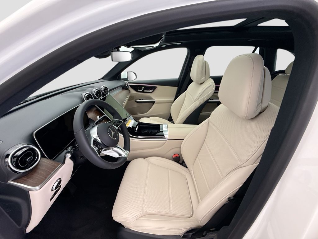 Thumbnail: 2026 Mercedes-Benz GLC - 17