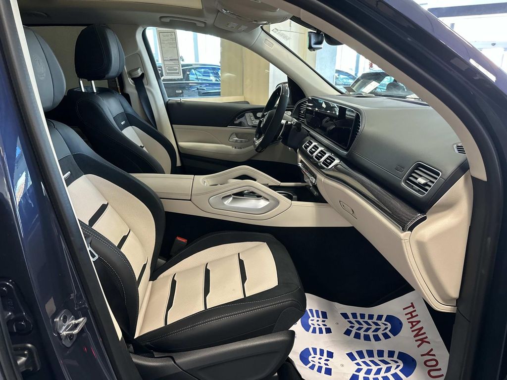 Thumbnail: 2026 Mercedes-Benz GLE - 23