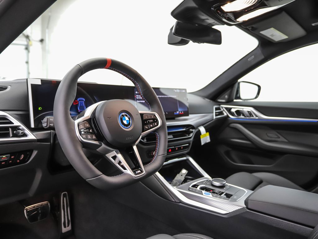 2025 BMW i4 M50 10