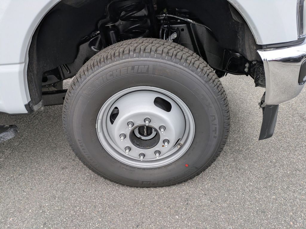 2026 Ford F-350 Super Duty XL