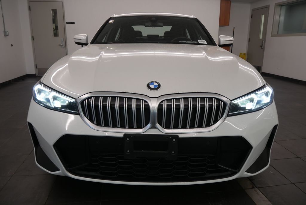 2024 BMW 3 Series 330i xDrive 9