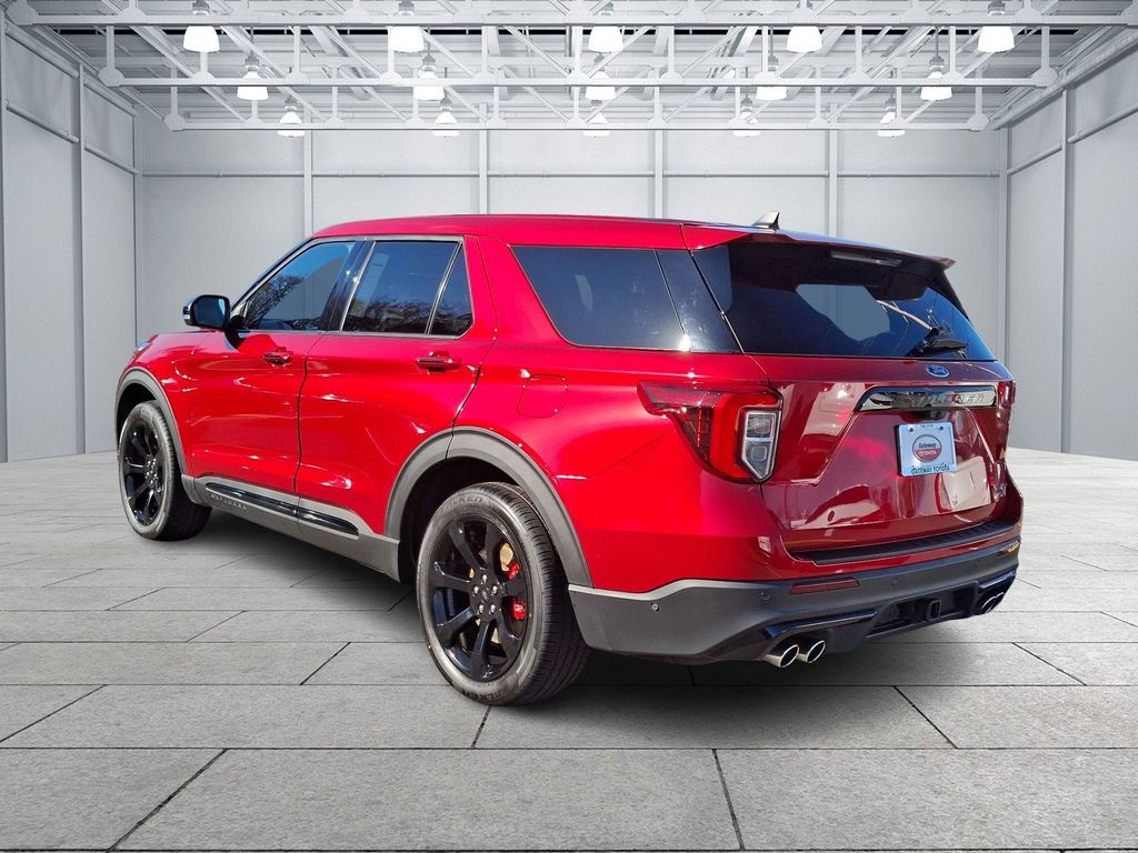 2021 Ford Explorer ST 6