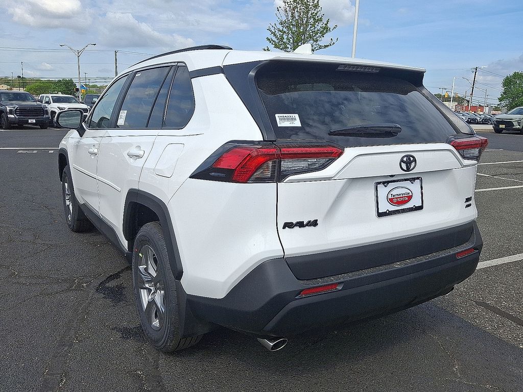 Thumbnail: 2025 Toyota RAV4 - 3