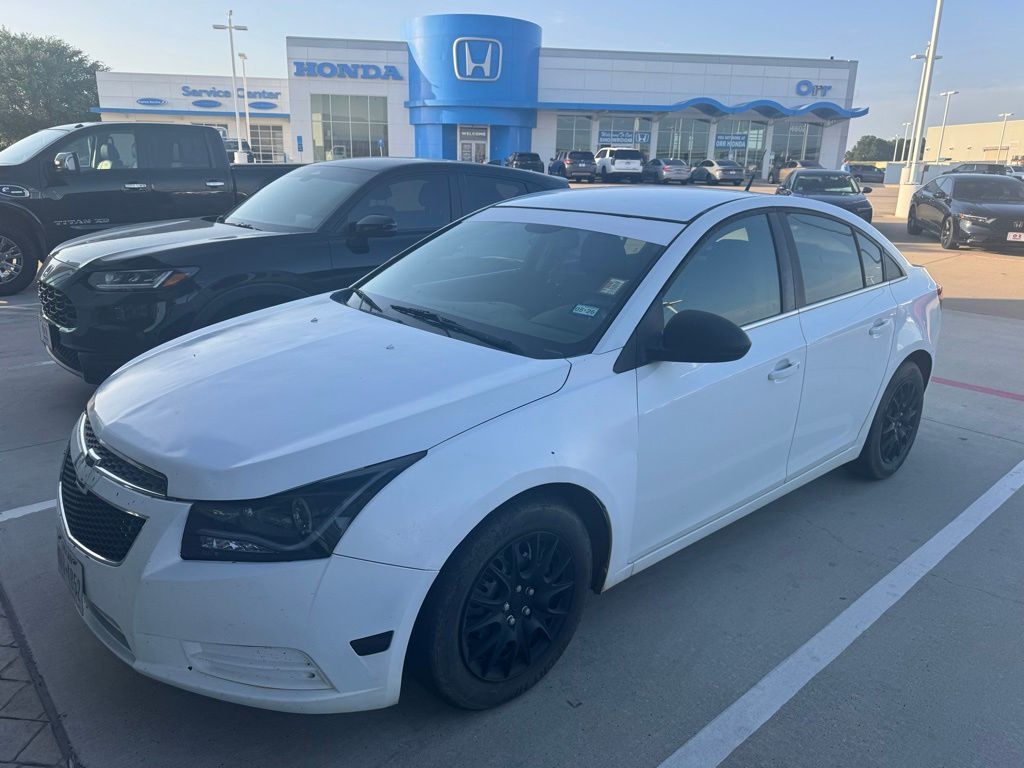 Summit White 2011 Chevrolet Cruze LS Sedan FWD Sedan Front-Wheel Drive 6-Speed Automatic Overdrive