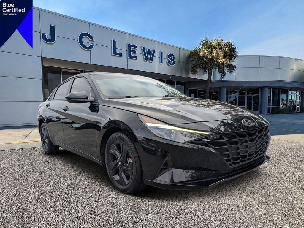 2021 Hyundai Elantra SEL FWD