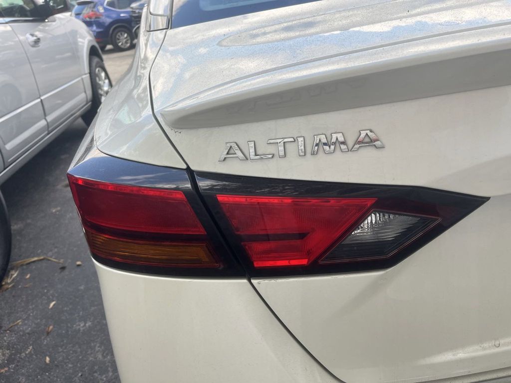 2020 Nissan Altima 2.5 SL 7