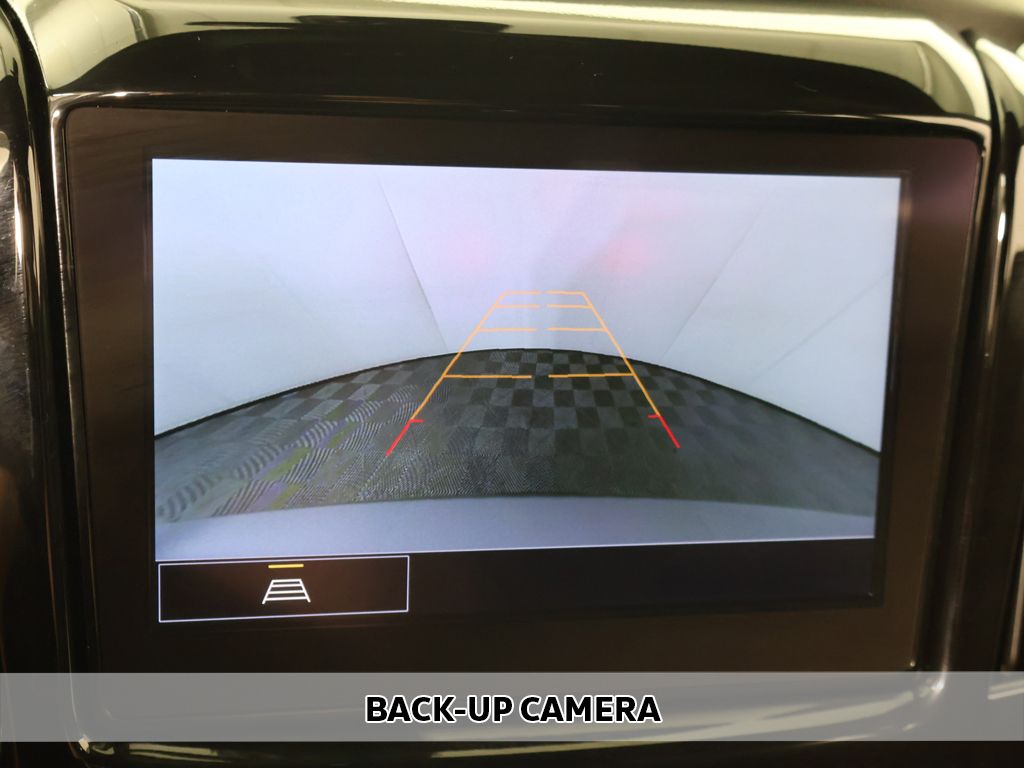 Used 2023 Gray Chevrolet LT image 5
