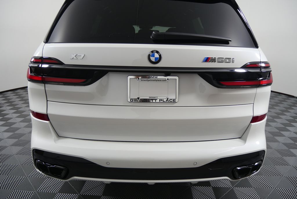 2026 BMW X7 M60i 4
