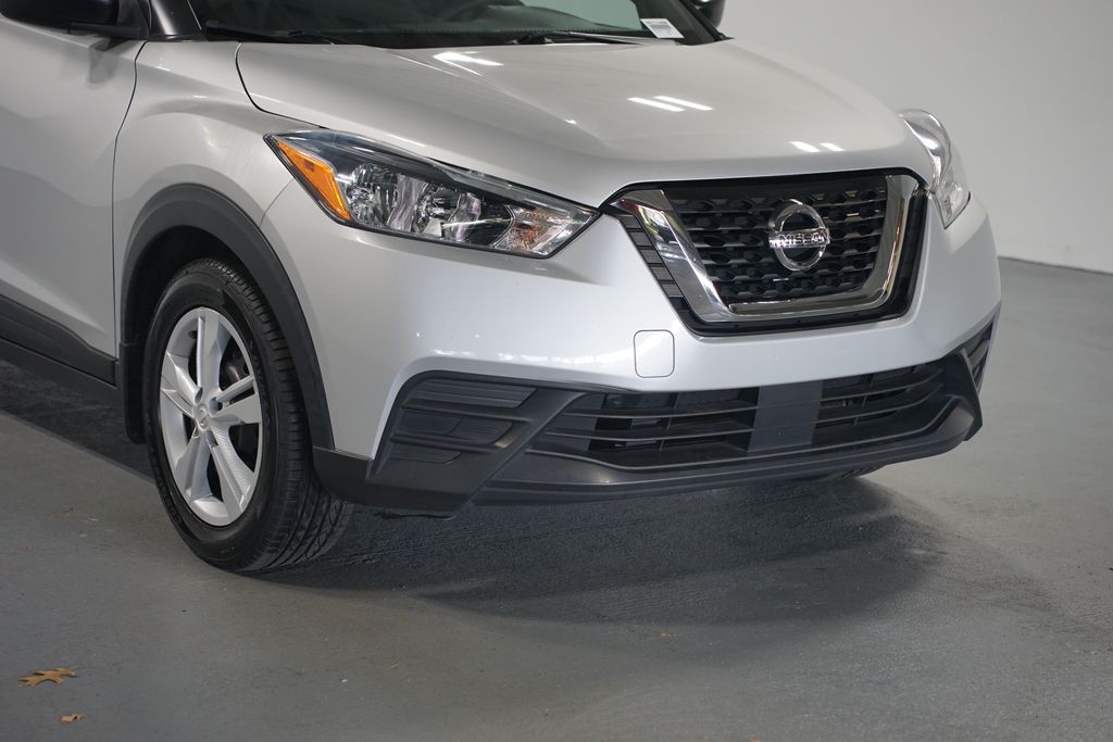 Thumbnail: 2020 Nissan Kicks - 4