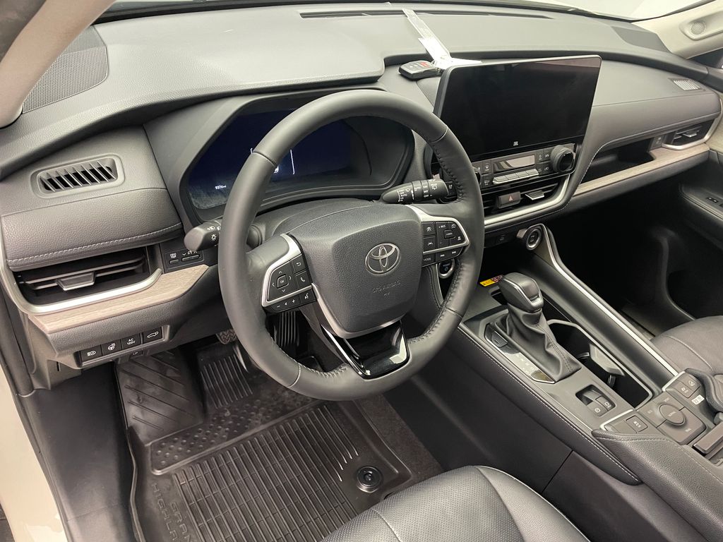 2024 Toyota Grand Highlander Limited 11