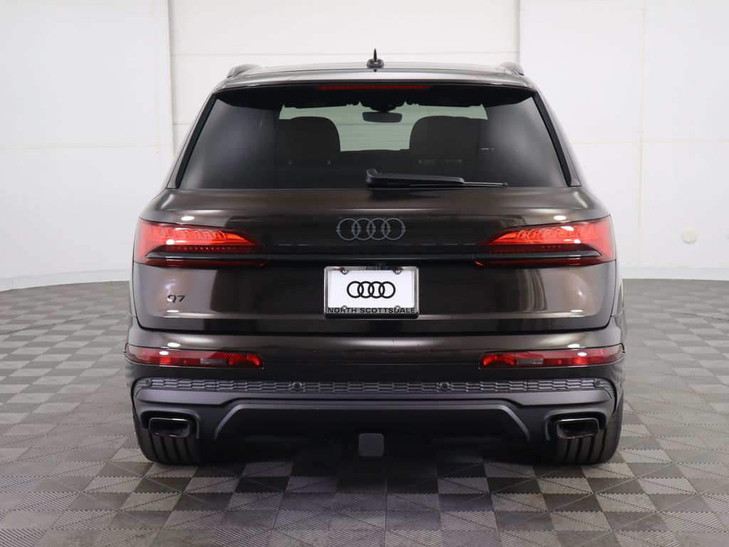 2025 Audi Q7  6