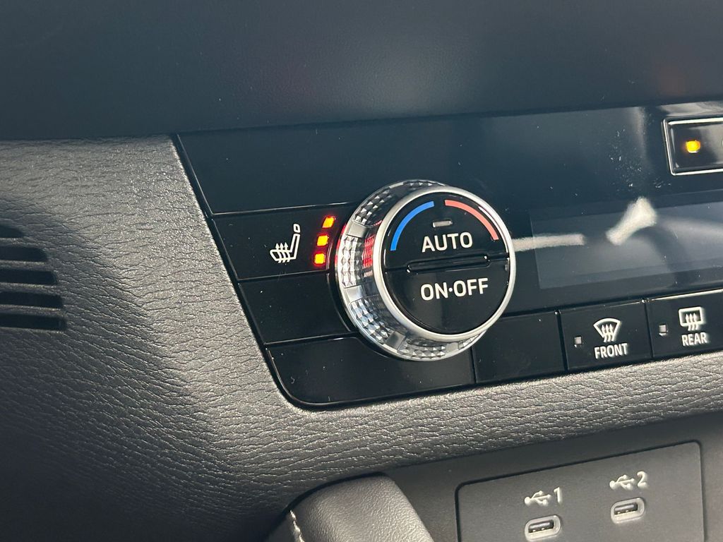 New 2026 Graphite Gray Mitsubishi SE image 27