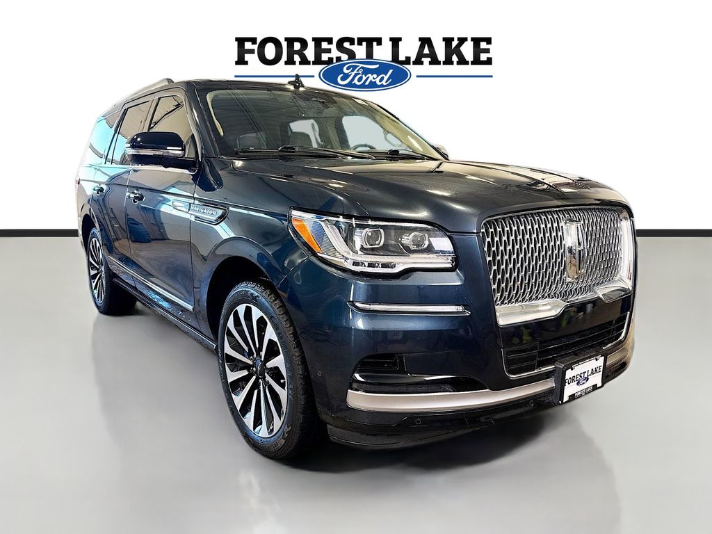 Flight Blue Metallic Clearcoat 2022 Lincoln Navigator Reserve 4WD SUV / Crossover Four-Wheel Drive Automatic
