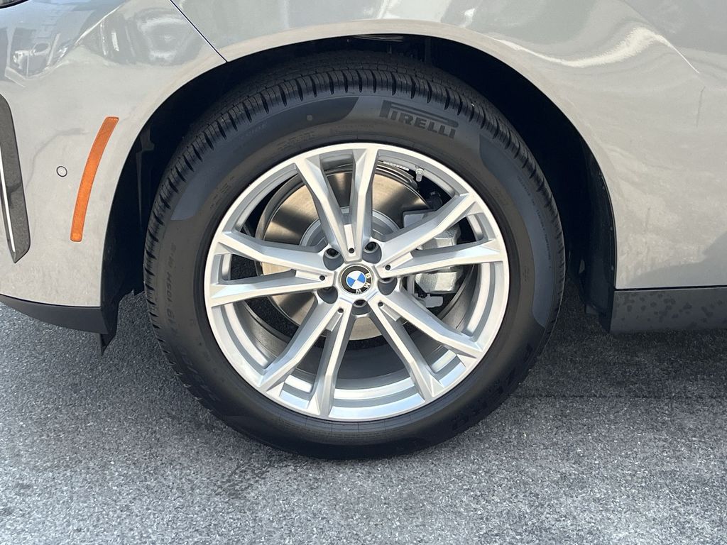 Thumbnail: 2025 BMW X3 - 10