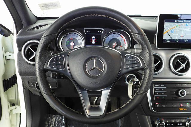 2017 Mercedes-Benz GLA 250 4MATIC 28