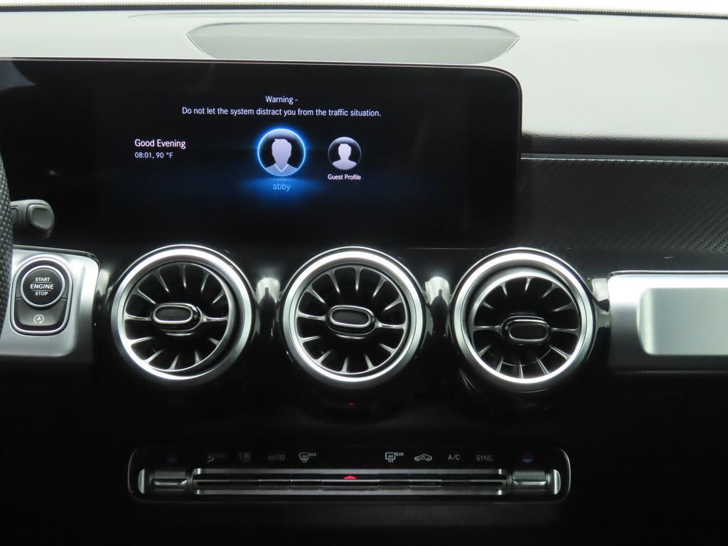 2022 Mercedes-Benz GLB 250 14