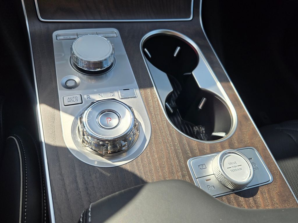 2026 Genesis GV80 - $81,943