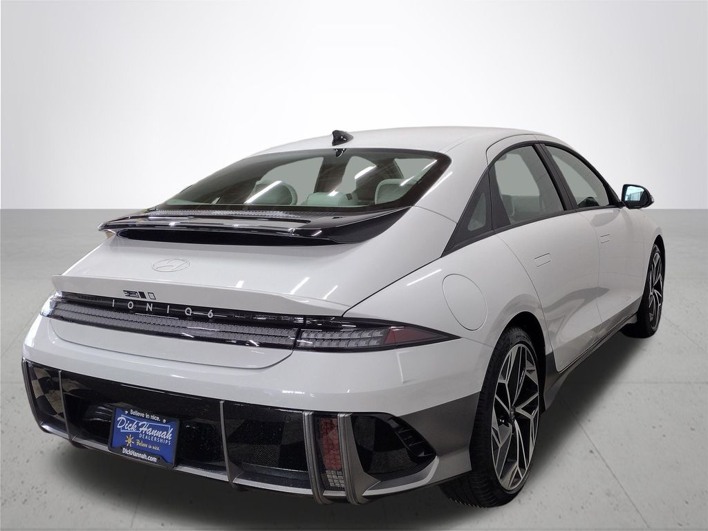 2025 Hyundai IONIQ 6 SEL