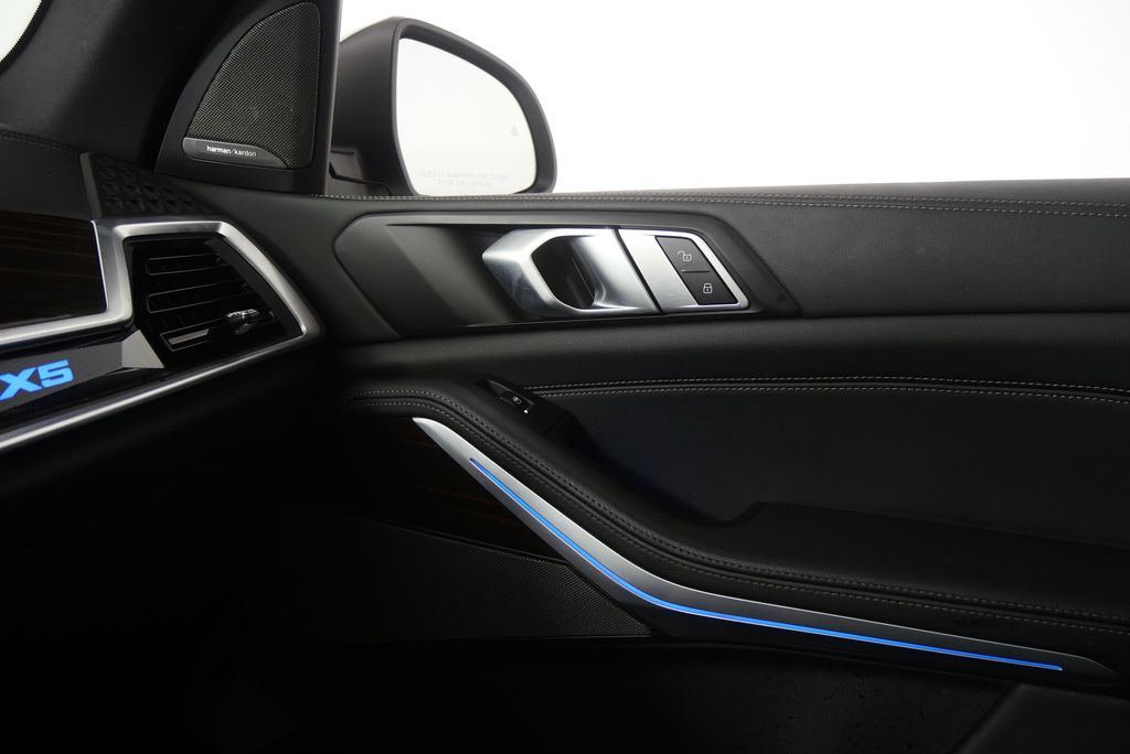 Thumbnail: 2024 BMW X5 - 27