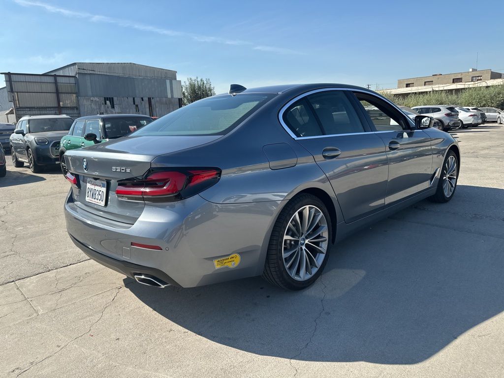 2022 BMW 5 Series 530e iPerformance 3