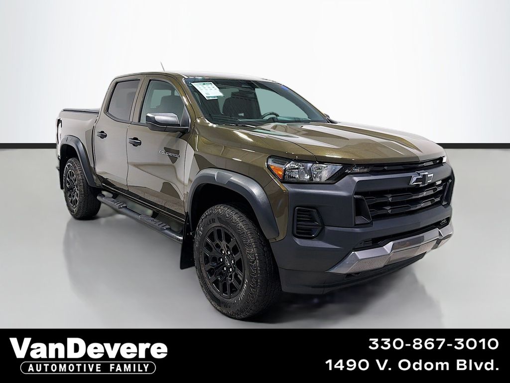 Harvest Bronze Metallic 2024 Chevrolet Colorado Pickup Truck Four-Wheel Drive 8-Speed Automatic