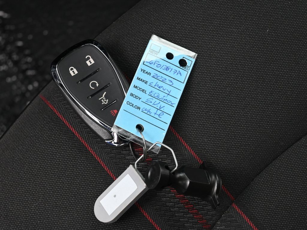 Used 2023 Iridescent Pearl Tricoat Chevrolet RS image 18