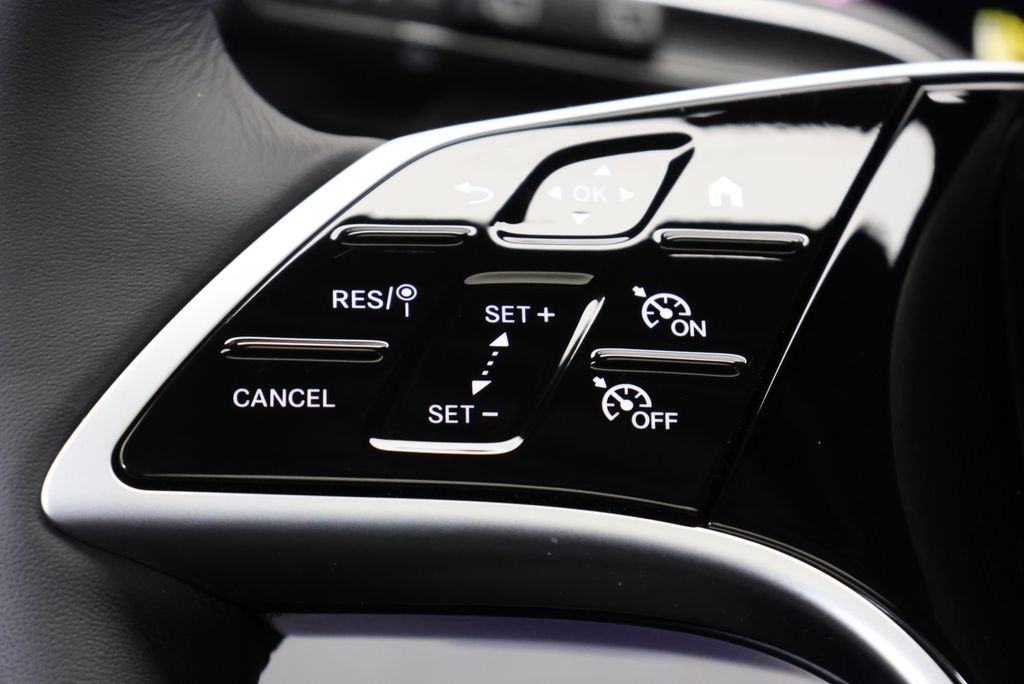 Thumbnail: 2026 Mercedes-Benz GLE - 21