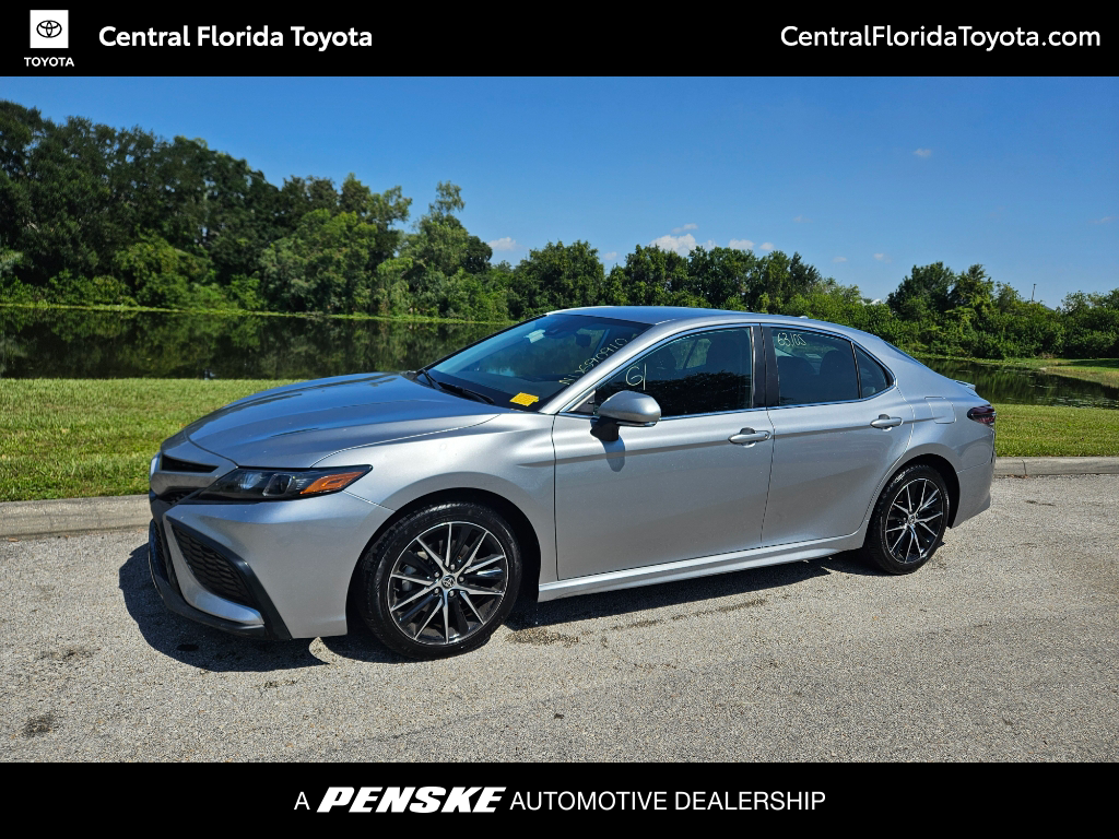 2022 Toyota Camry SE -
                Orlando, FL