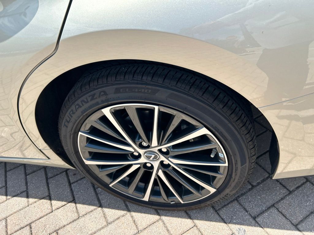 Certified Used 2025 Beige Lexus 350 image 11