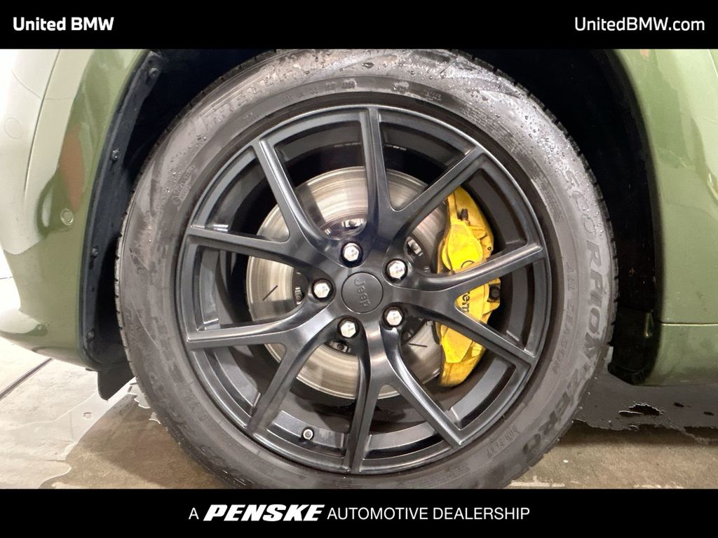2021 Jeep Grand Cherokee Trackhawk 10