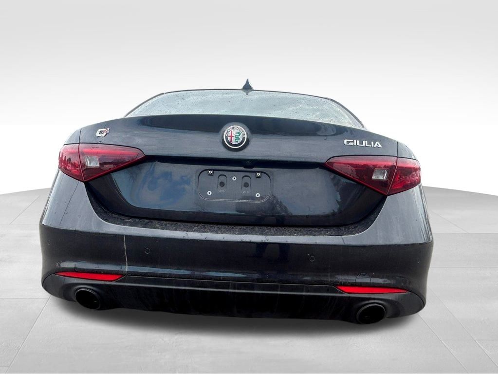 2022 Alfa Romeo Giulia Ti 6