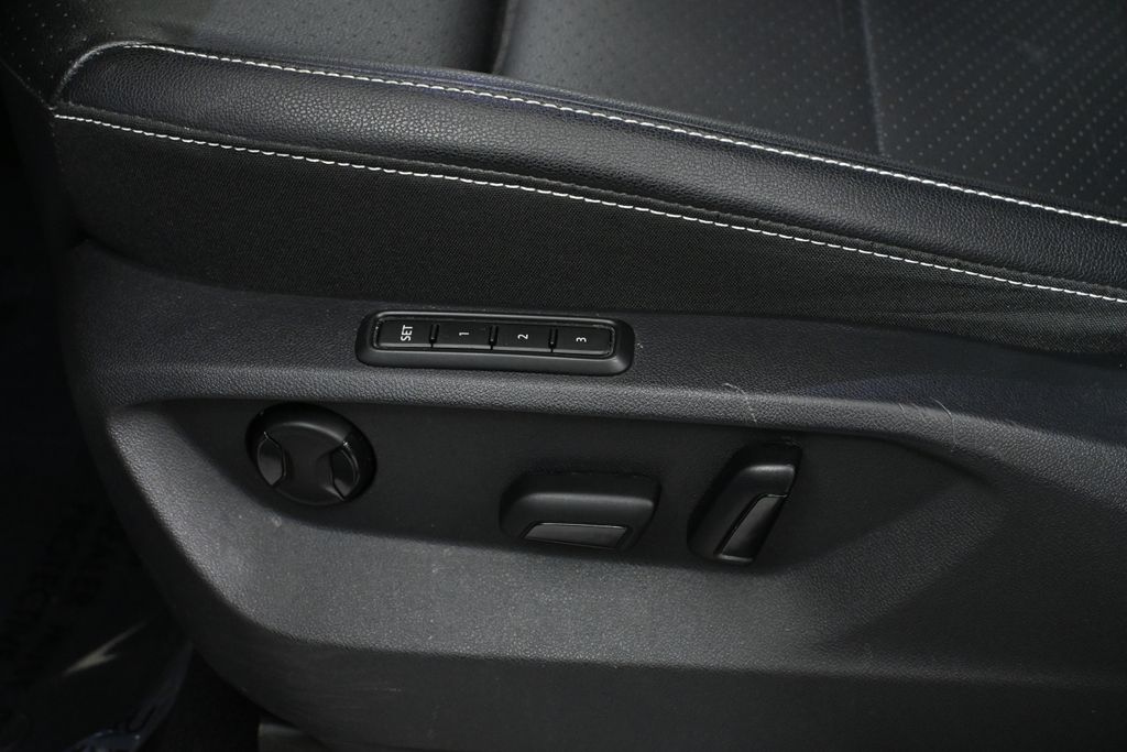 Thumbnail: 2023 Volkswagen Atlas - 30