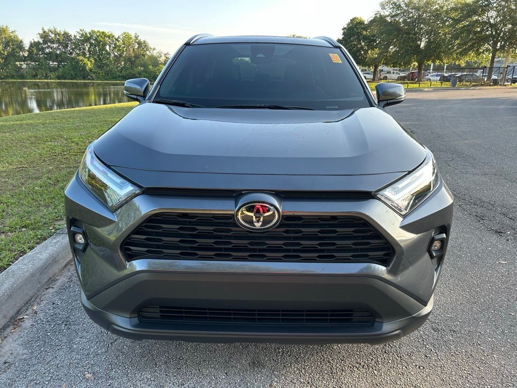 2024 Toyota RAV4 XLE Premium 8