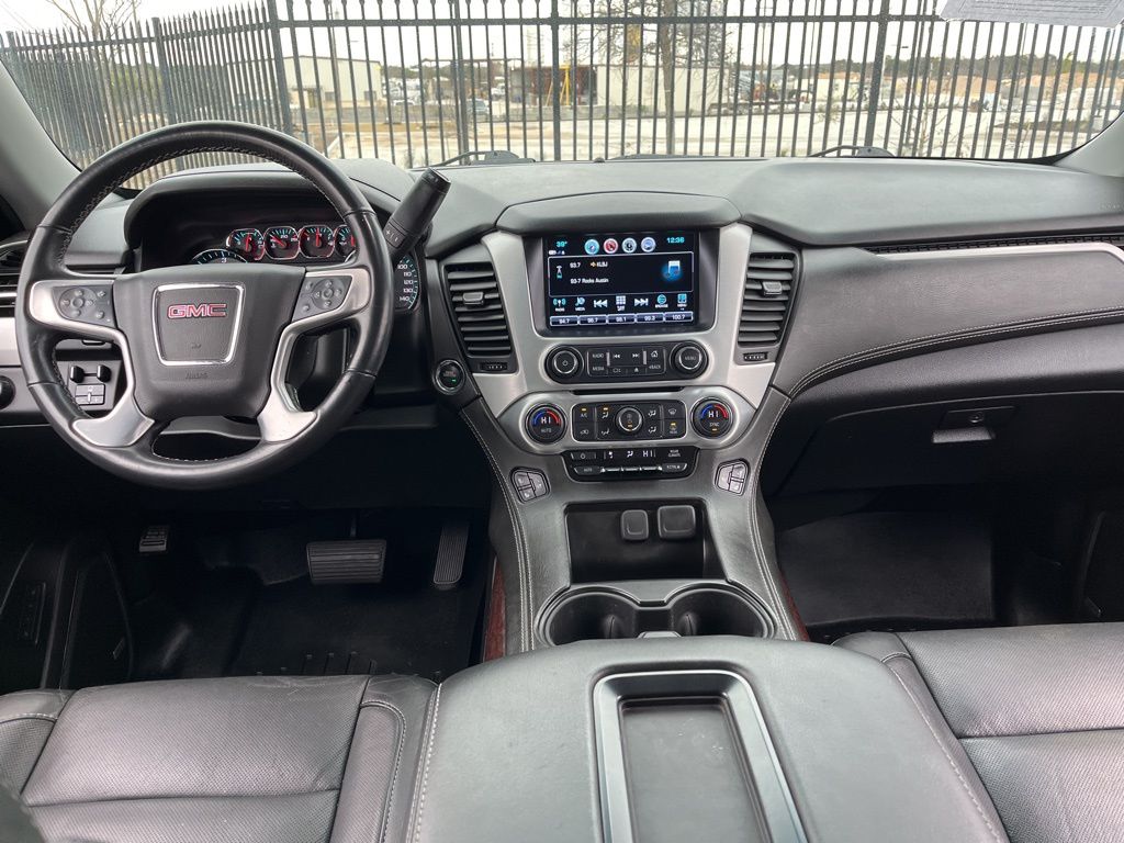 Thumbnail: 2020 GMC Yukon - 17