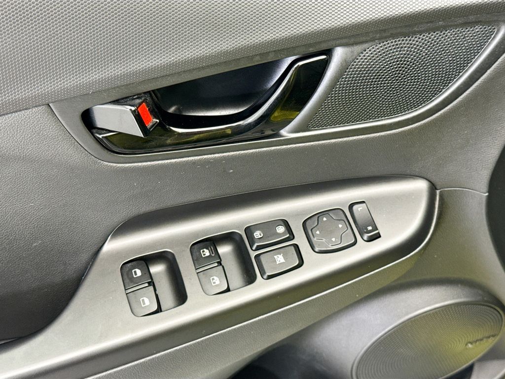 Thumbnail: 2019 Hyundai Kona - 21