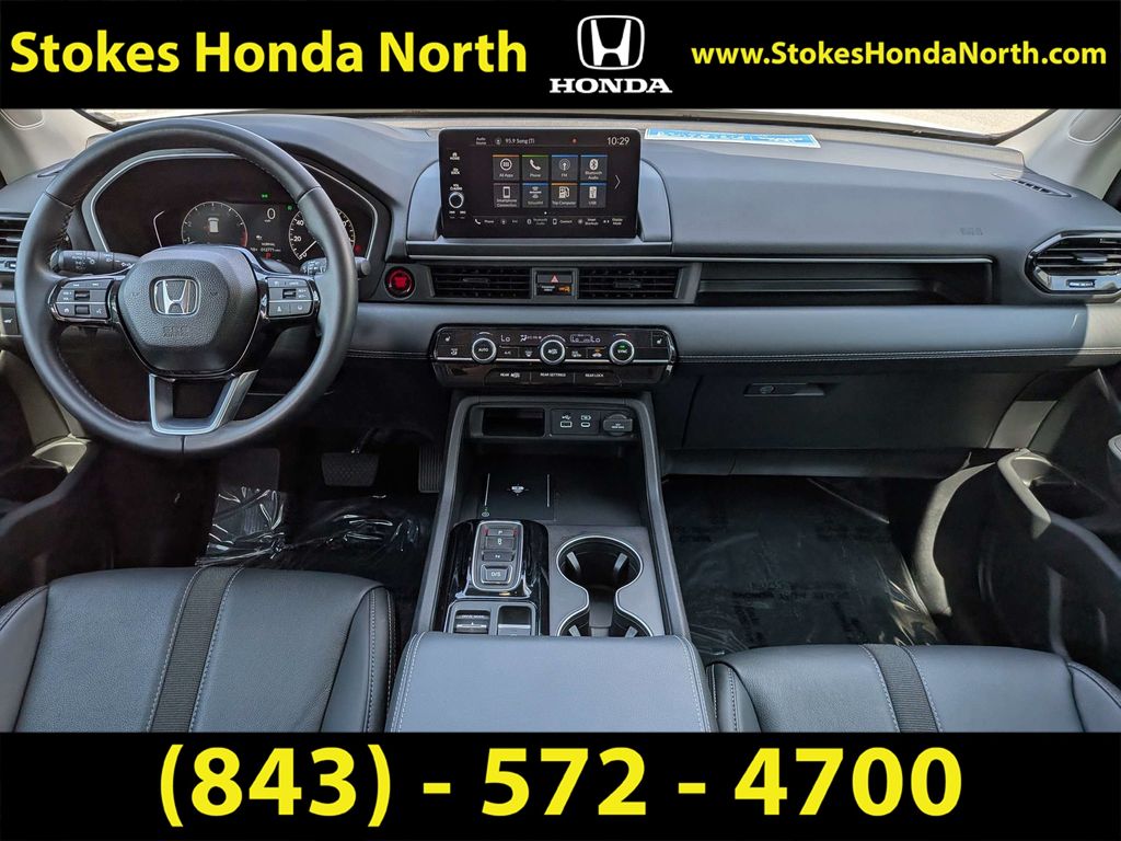 Used 2025 Honda Pilot SUV