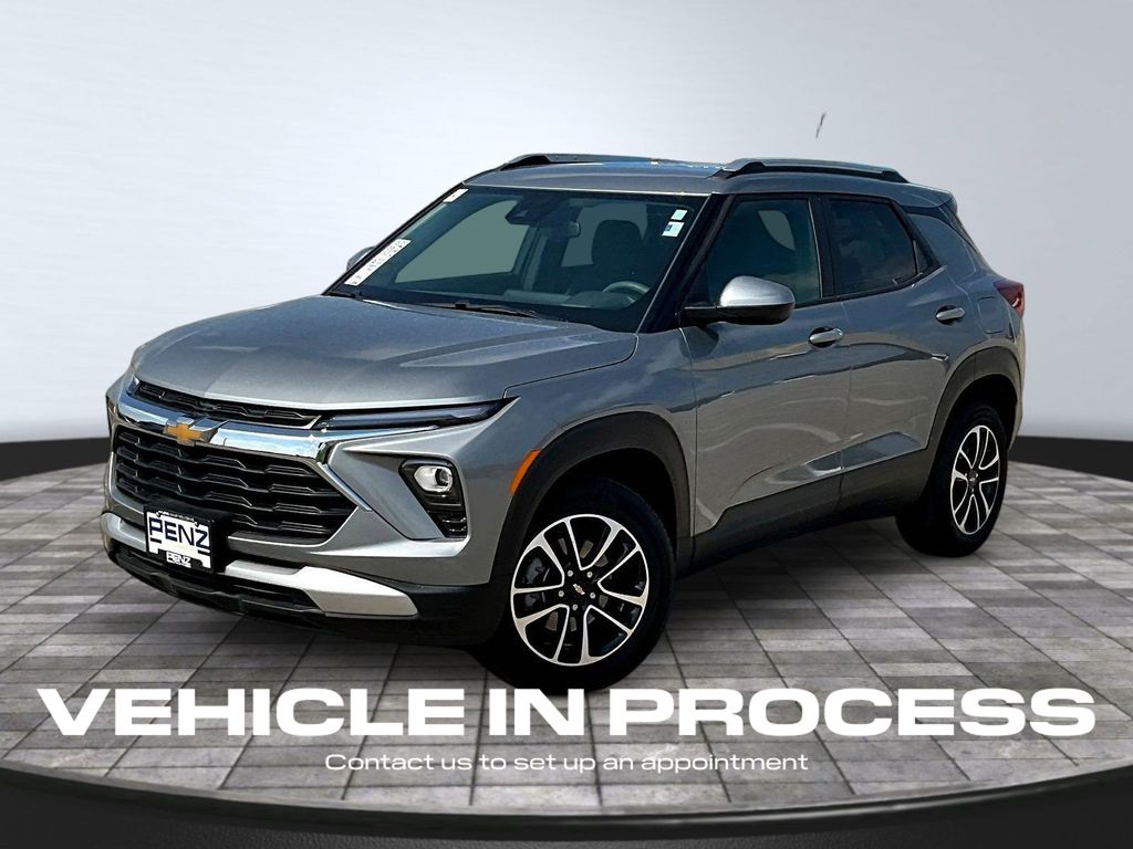 Sterling Gray Metallic 2025 Chevrolet Trailblazer SUV / Crossover Four-Wheel Drive 9-Speed Automatic