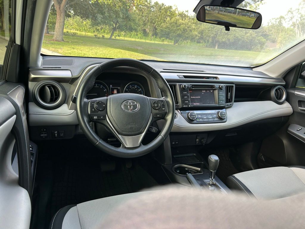 Thumbnail: 2018 Toyota RAV4 - 12