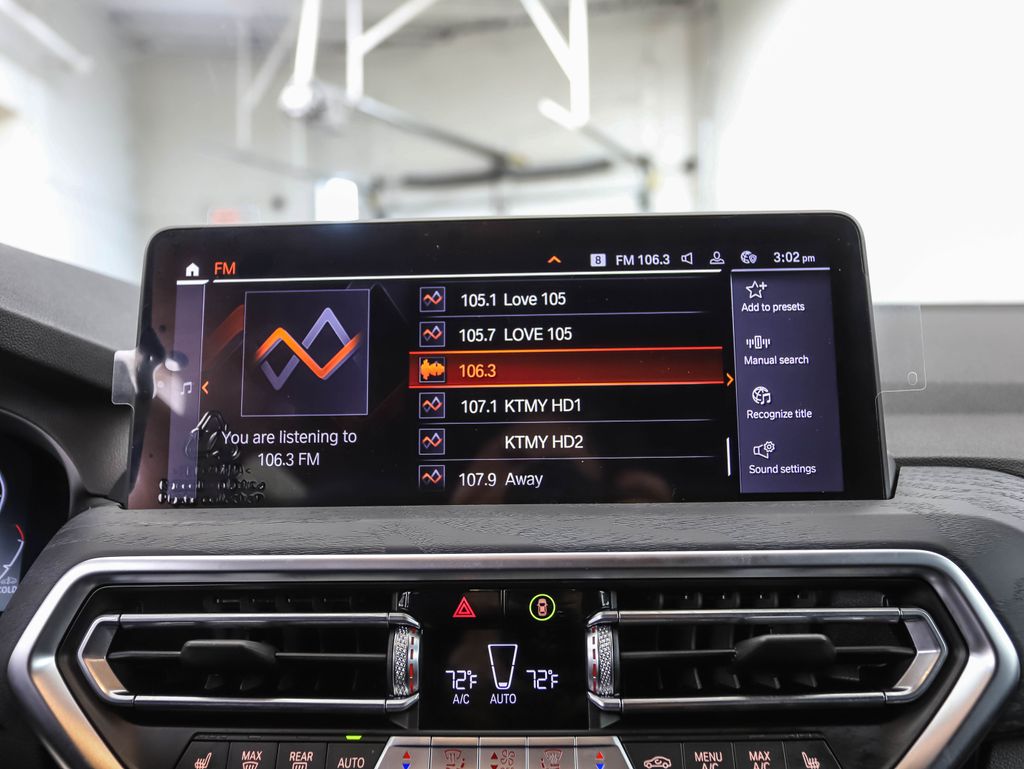 Thumbnail: 2025 BMW X4 - 16