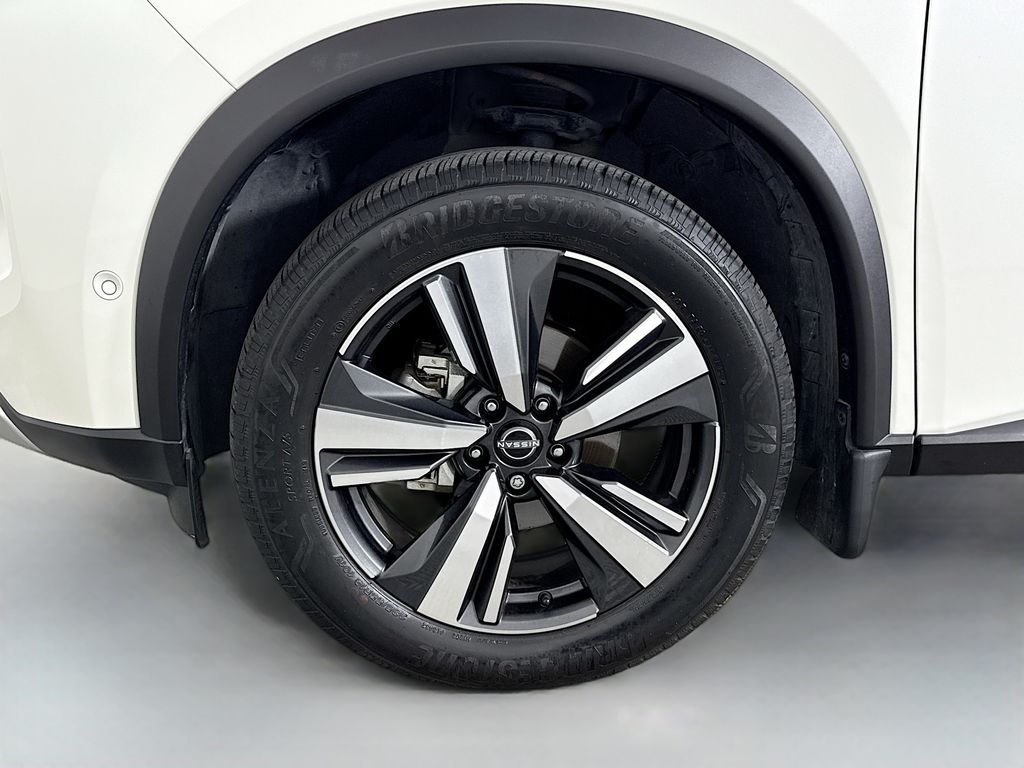 Thumbnail: 2023 Nissan Rogue - 32