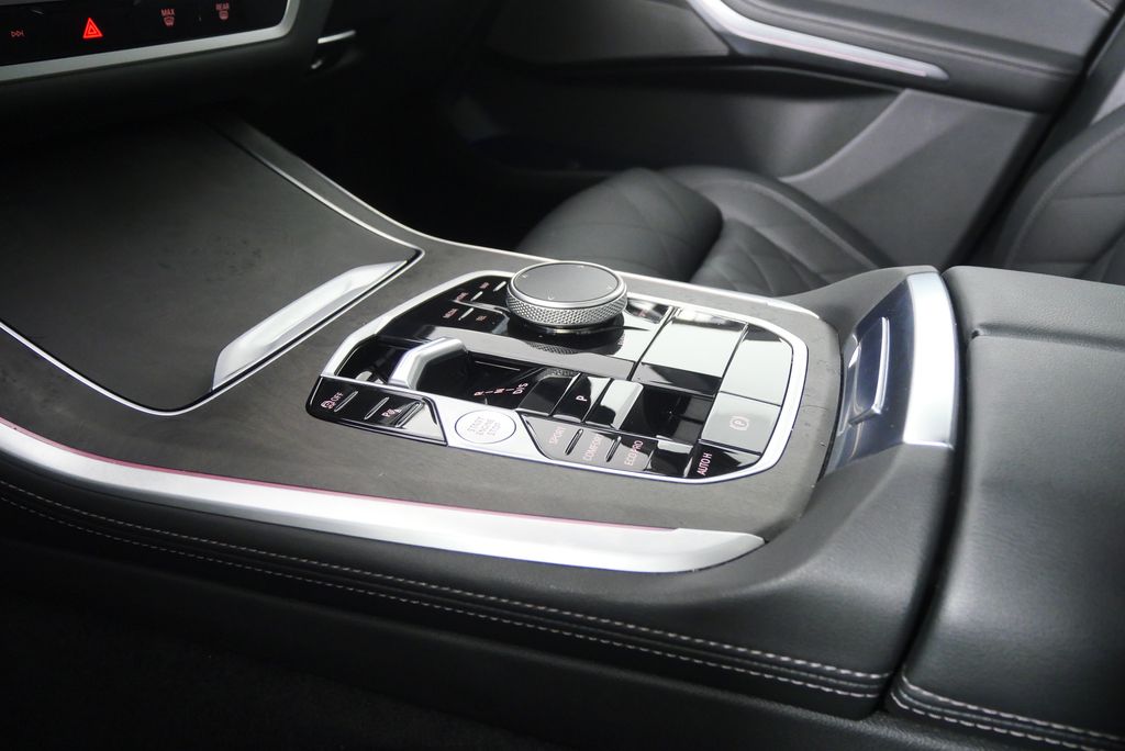 Thumbnail: 2025 BMW X5 - 27