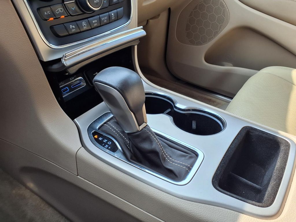 2017 Jeep Grand Cherokee Overland White at Bayway Cadillac of The Woodlands