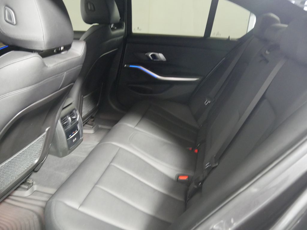 Thumbnail: 2021 BMW 3 Series - 13