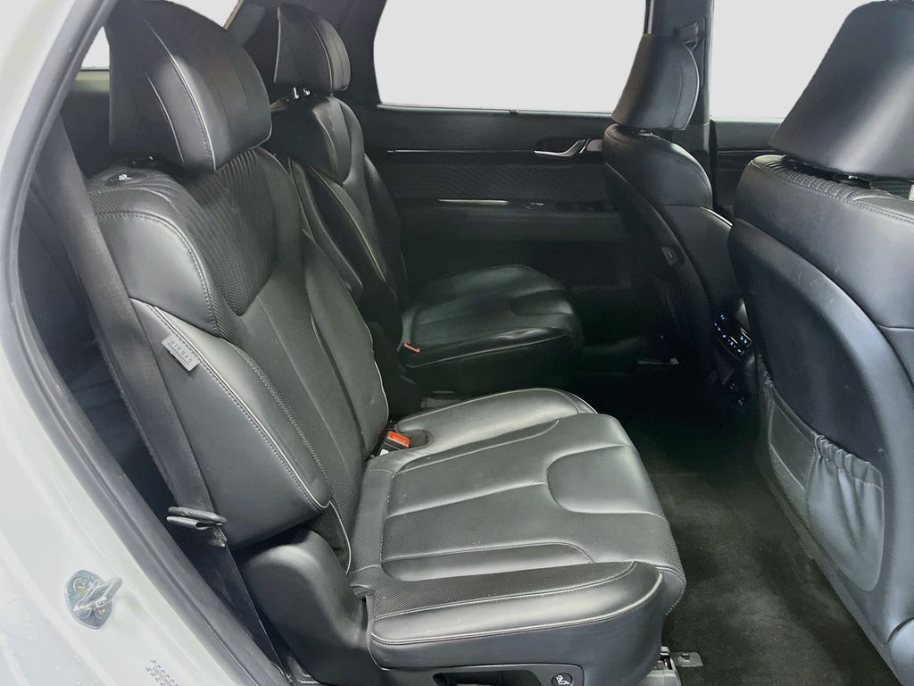 Used 2023 Hyper White Hyundai Calligraphy image 30
