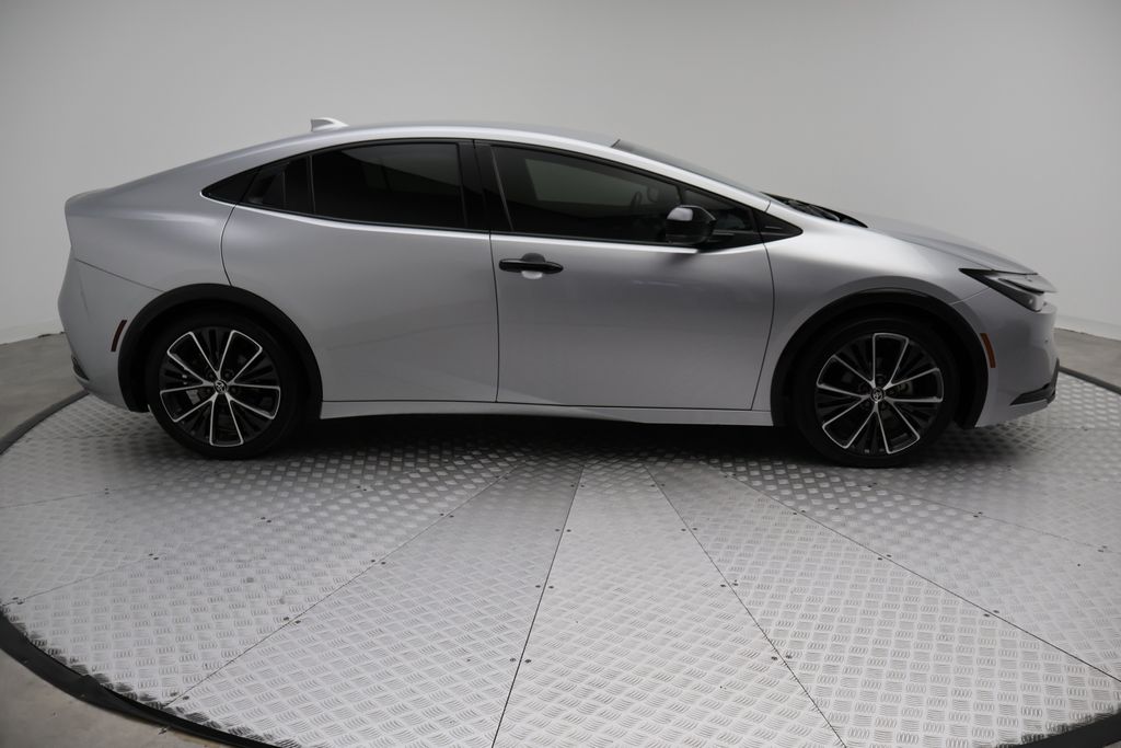 Thumbnail: 2024 Toyota Prius - 7