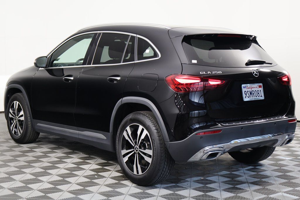 Thumbnail: 2025 Mercedes-Benz GLA - 6