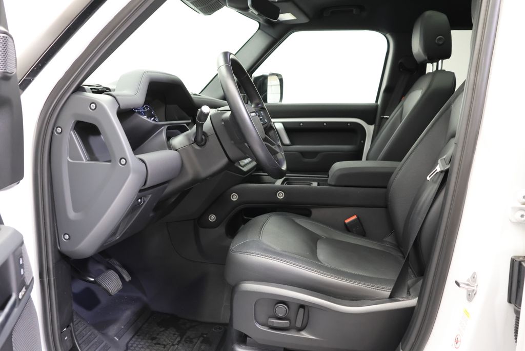 Thumbnail: 2023 Land Rover Defender - 29