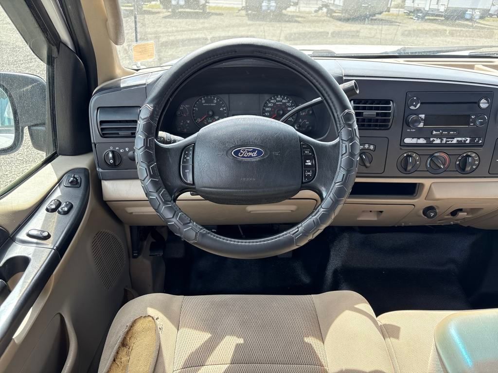 2005 Oxford White Ford Super Duty F-250 XLT 4X4 Truck