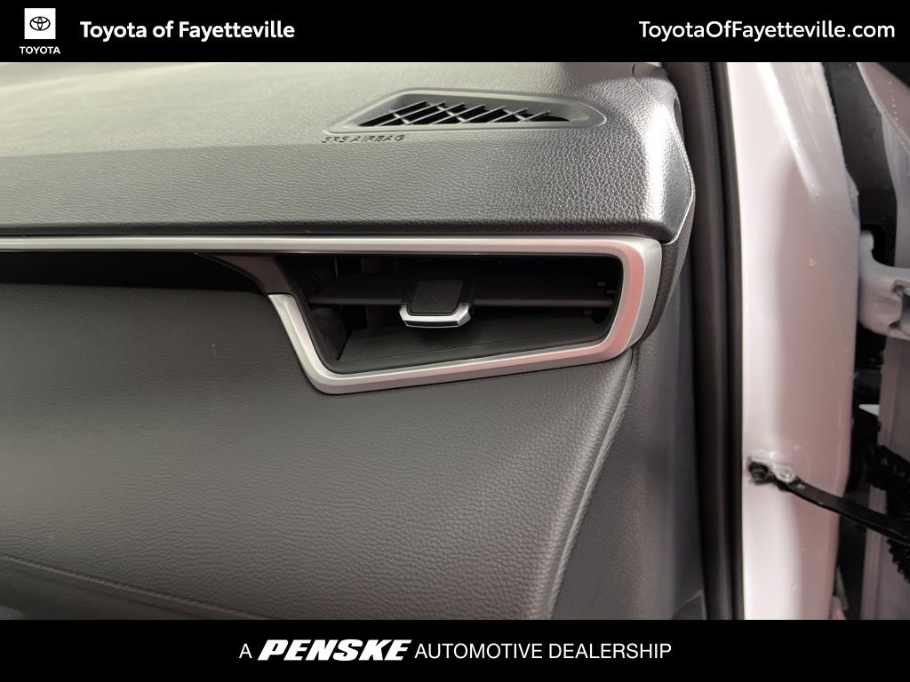 Thumbnail: 2026 Toyota Corolla Cross - 9